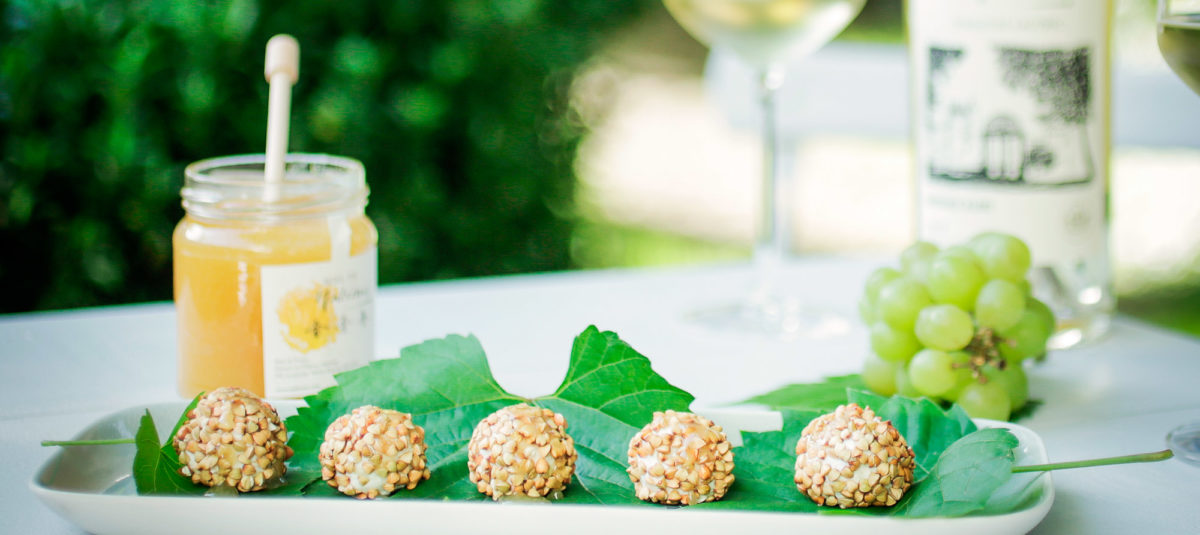 APERITIF – FRESH GOAT CHEESE BALLS